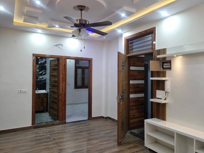 800 sq ft 3 BHK 2T NorthEast facing BuilderFloor for sale at Rs 42.00 lacs in Project in Dwarka Mor, Delhi