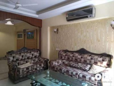 Call for more details.on 8 lane 3 Bhk flat available for sale in Nawad