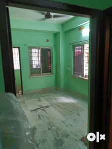 1 bhkBig one BHK flat rent available Kestopur near by 206 food bdrige