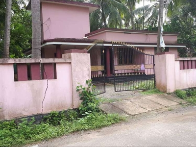 10 cent Land 2 bhk House Iringaprom Guruvayur Thrissur