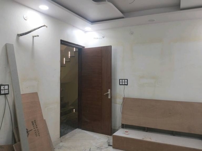 1000 sq ft 3 BHK 2T Completed property BuilderFloor for sale at Rs 100.00 lacs in Project in Shastri Nagar, Delhi