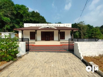 12 CENT LAND WITH HOUSE 59 LAKHS
