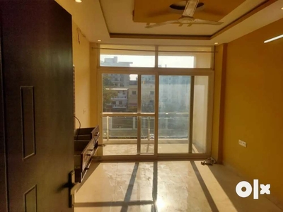 2 bhk spacious flat with car parking space