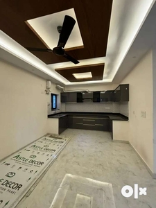 2 bhk spacious flat with car parking space and sun facing