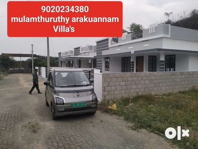 *37 lakh * mulamthuruthy arakuannam Villa's for sale