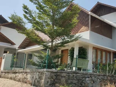 4 bed all attached house near Ettumanoor