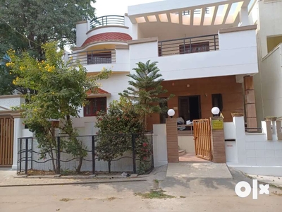4 bhk villa fully furnished for sell at gotri road.. very good society