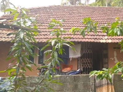 4 cent plot with house for sale near medical College trivandrum