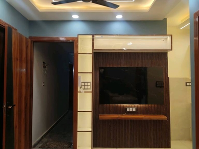 630 sq ft 2 BHK 2T South facing BuilderFloor for sale at Rs 32.00 lacs in Project in Uttam Nagar, Delhi