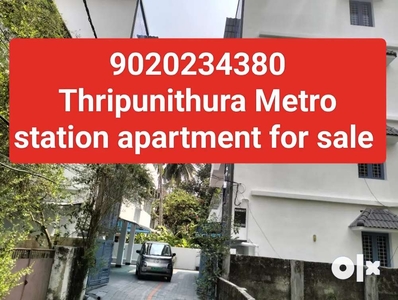 *89 lakh * 1400 sgft *3 bed Thripunithura metro station near apartment