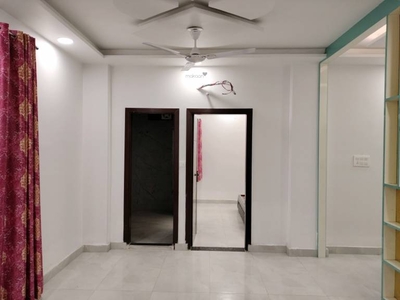 920 sq ft 3 BHK 2T East facing Completed property Apartment for sale at Rs 59.00 lacs in Project in Dwarka Mor, Delhi