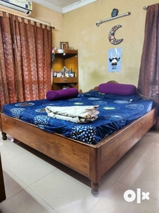 A fully furnished flat enjoying the roof ,in the heart of South Kol