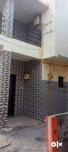 House available on price of flat