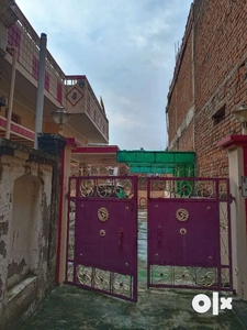 House for rent in Humayunpur near SBI ATM- 15,000.
