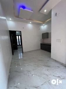 Kam se kam rate me 1bhk flat fully furnished only 18.90 ,127 sector