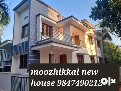 Moozhikkal 4 bhk new model stylish house