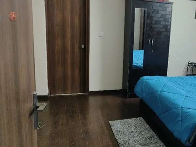 Need flatmate for 3BHK fully furnished flat sec 78