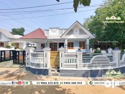 New Beautiful Home and 10 cent near Vazhakulam