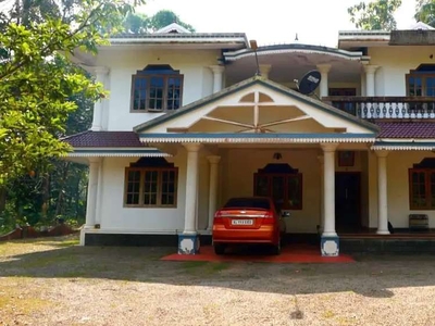 One acre 2450 sqft house near Ettumanoor 3 km to Etmr 1.4cr only