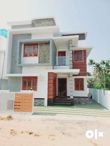 Paravur vazhikulangara 4 bhk new house near edapally, varapuzha
