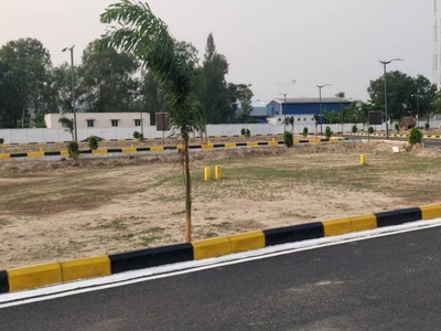 1000 sq ft South facing Completed property Plot for sale at Rs 36.00 lacs in Project in Urapakkam, Chennai