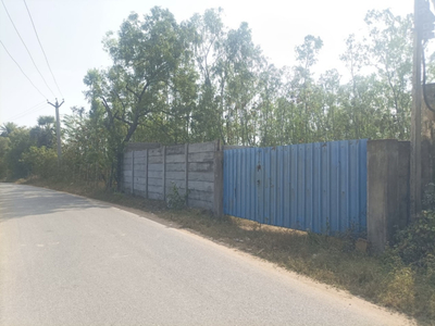 Industrial Land 12000 Sq.ft. for Sale in Thiruvalam, Vellore
