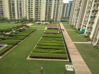 1175 sq ft 2 BHK 2T Apartment for rent in Unitech The Residences at Sector 33, Gurgaon by Agent Sonu Bhardwaj