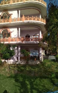 Aashiana Palace