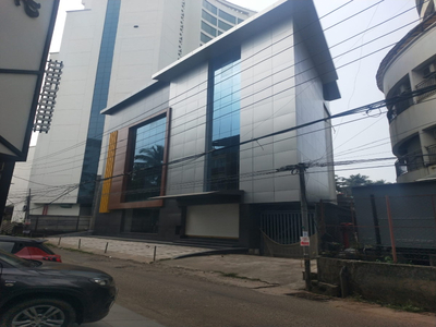 Commercial Shop 12700 Sq.ft. for Rent in Puthiyatheru, Kannur