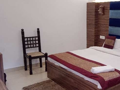 Hotels 200 Sq. Yards for Rent in Katra Ahluwalia, Amritsar