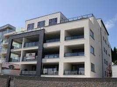 Apartment 2000 Sq.ft. for Rent in