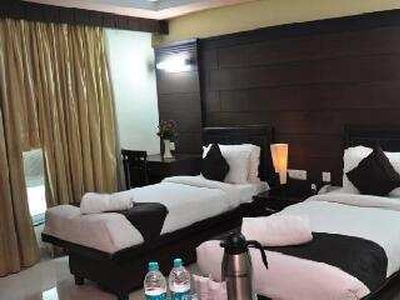 Hotels 23075 Sq.ft. for Rent in Rakabganj, Agra