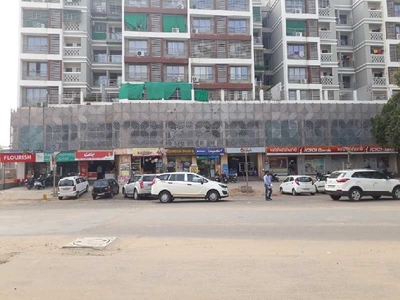 434 Sq.ft. Commercial Shop for Rent in Motera, Ahmedabad