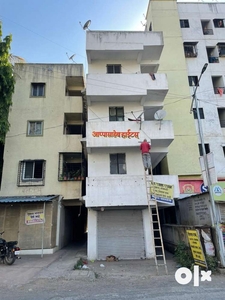 1 bhk , single room and 1 rk available