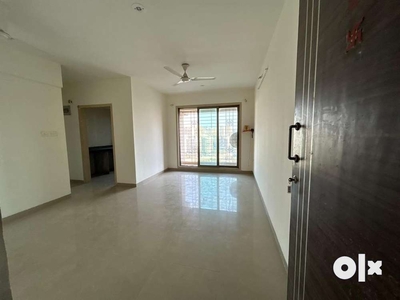 2 bhk flat on rent in prime location