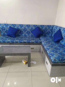 2 bhk furnished flat available for rent