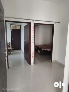 2 room set semi furnished in 1 floor independent with owner