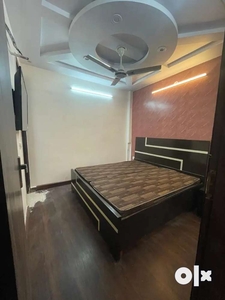 2BHK FULL FURNISHED FLAT WITH LIFT & CAR PARKING AVAILABLE FOR RENT