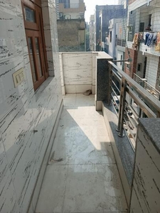 3 BHK Flat for rent in Razapur Khurd, New Delhi - 900 Sqft