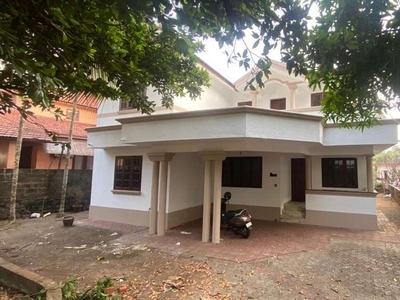 3 bhk independent house in 10 cents for rent