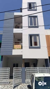 Brand new construction ready to move in builders floor 3bhk flat