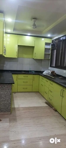 Dhruv gohri!! 3bhk floor available for rent