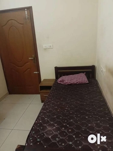 P single room apartment kakkanad vazhakkala for rent