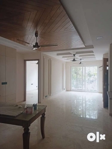 Ultramodern kanal house builder floor available for Rent