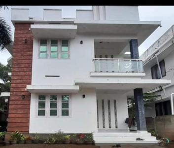 3 BHK House 1100 Sq.ft. for Sale in Brahmakulam, Thrissur