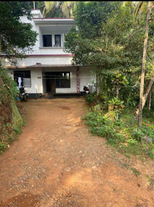 4 BHK House 1050 Sq.ft. for Sale in Vazhikkadavu, Malappuram