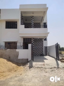 Duplex 3 master bedroom with one kitchen and one hall. balcony area