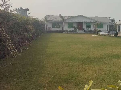 Luxurious farm house for sale in Noida