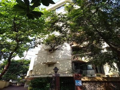 Reputed Builder Blue Diamond Apartment in Andheri West, Mumbai