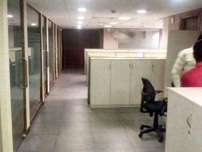 Office Space 2700 Sq.ft. for Rent in Barakhamba Road, Connaught Place, Delhi